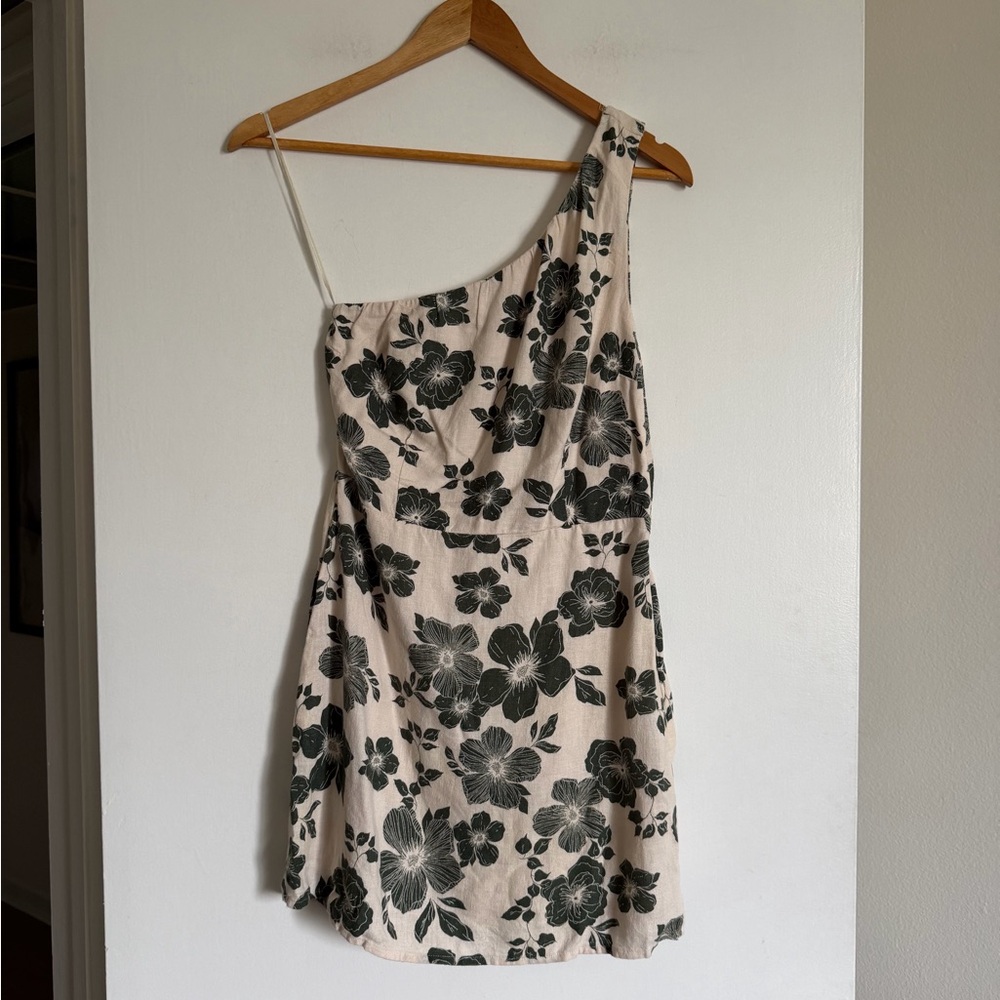 NWT Abercrombie & Fitch Cream/Green Floral Linen Blend One Shoulder Mini Dress - Picture 3 of 9